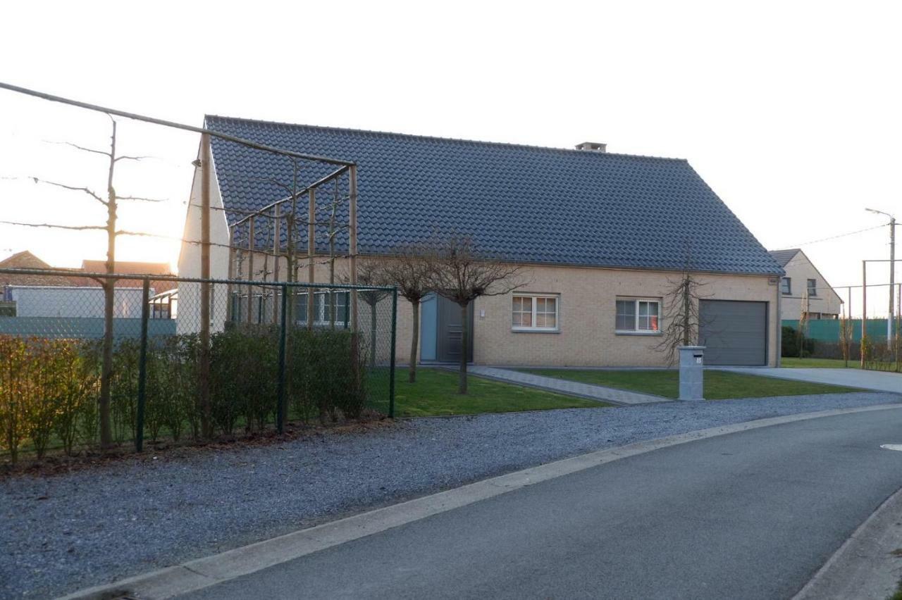 T Heirbaanhuys Villa Borgloon Bagian luar foto